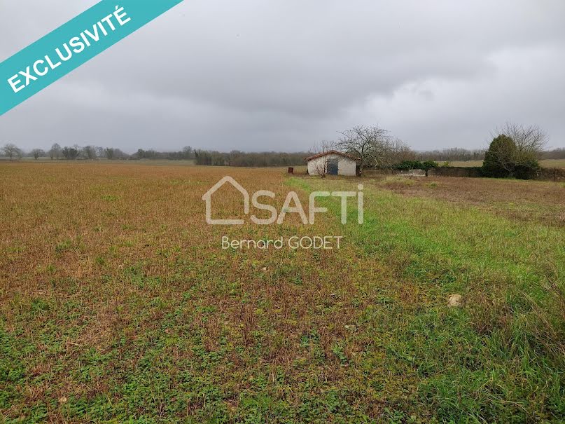 Vente terrain  5883 m² à Verteuil-sur-Charente (16510), 65 000 €