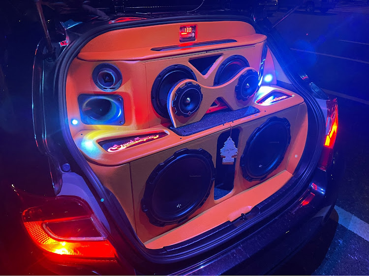ヴィッツのカーオーディオに関するカスタム事例の投稿画像2枚目