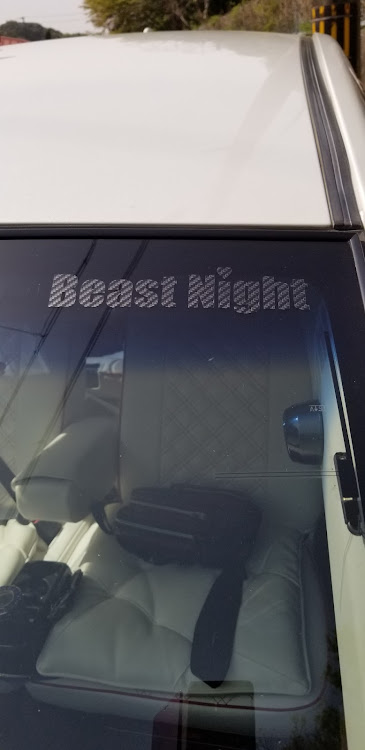 ムーヴカスタムのいつもイイネ&コメントありがとうございます🙇‍♂️・BeastNight・ルート175・ステッカー貼り付け・洗車に関するカスタム事例の投稿画像4枚目