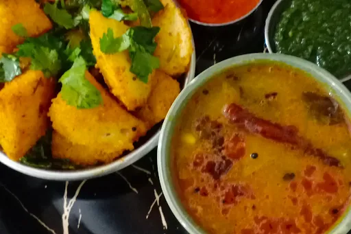 Masala Idli [3 Pieces]