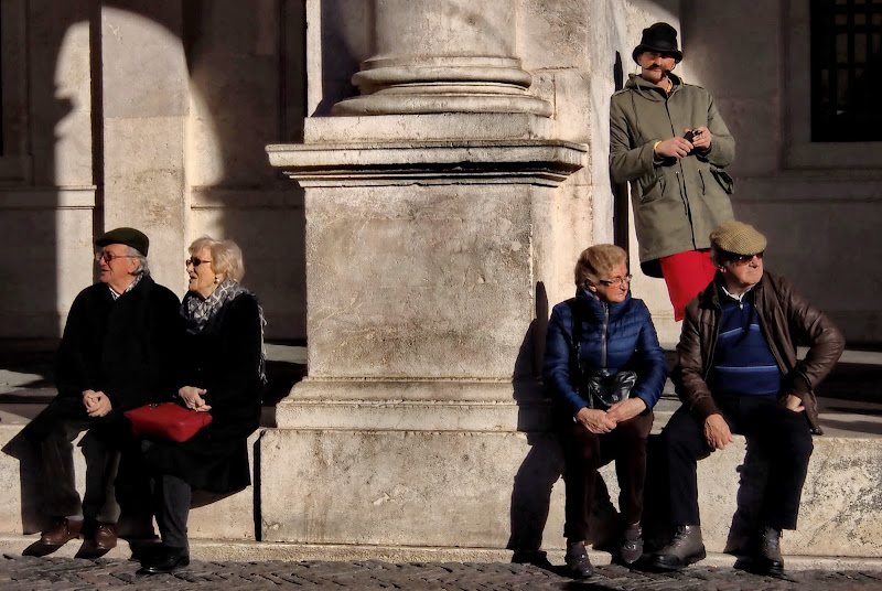 QUALCOSA DA VEDERE? di Paguzzi