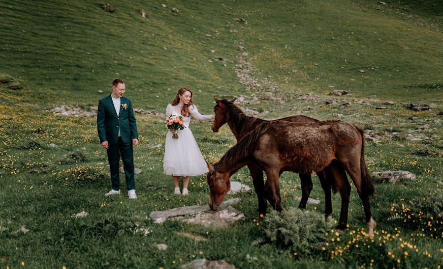 Fotograful de nuntă Aleksandr Khizambareli (alexart). Fotografia din 15 februarie 2023