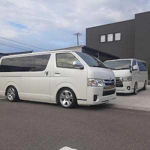 ハイエースバン KDH201V