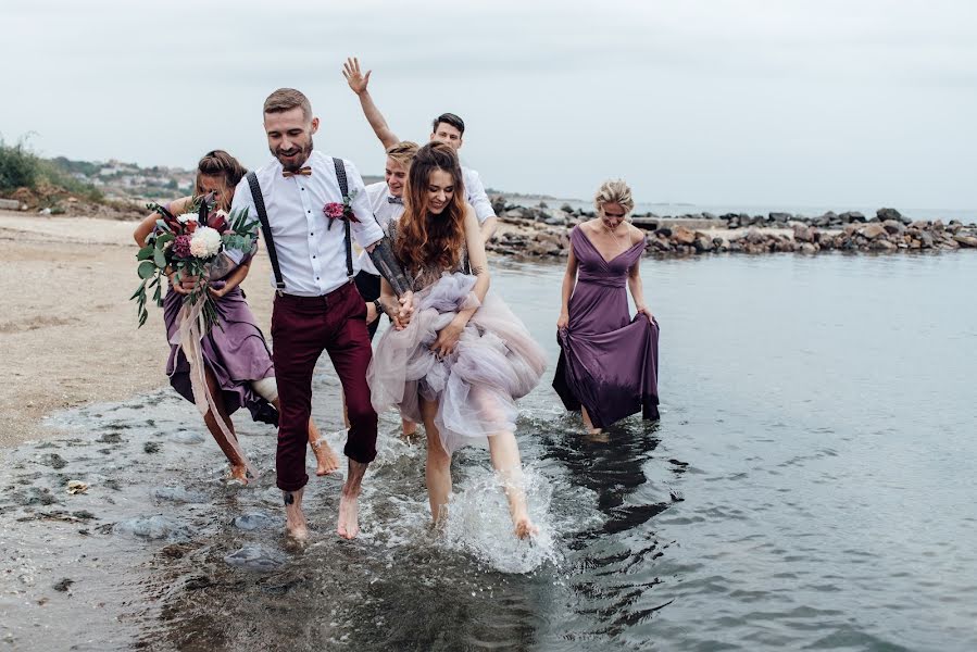 Wedding photographer Dmitro Lisyuk (dimontito). Photo of 11 July 2019