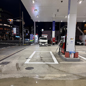 ハイエースバン TRH200V