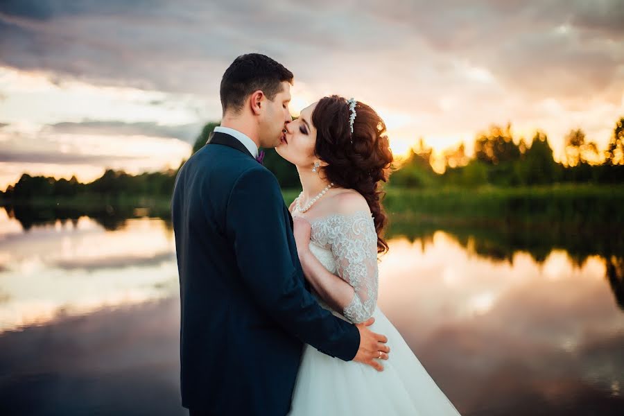 Wedding photographer Arina Egorova (arina-pro-photo). Photo of 18 October 2017