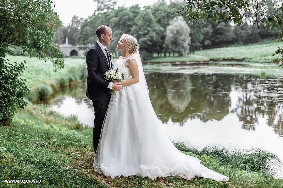 Fotógrafo de casamento Valentin Puzanov (puzanov). Foto de 29 de julho 2018