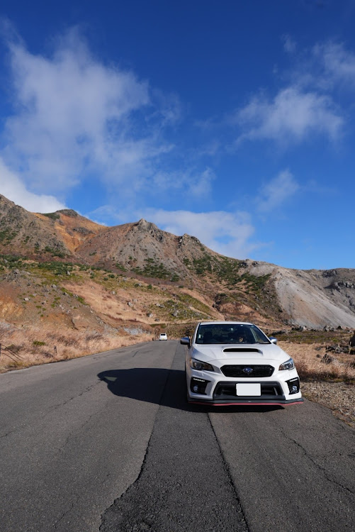 WRX S4の磐梯吾妻スカイライン・磐梯吾妻レイクライン・浄土平ビジターセンター・11月もよろしくお願いしますに関するカスタム事例の投稿画像1枚目