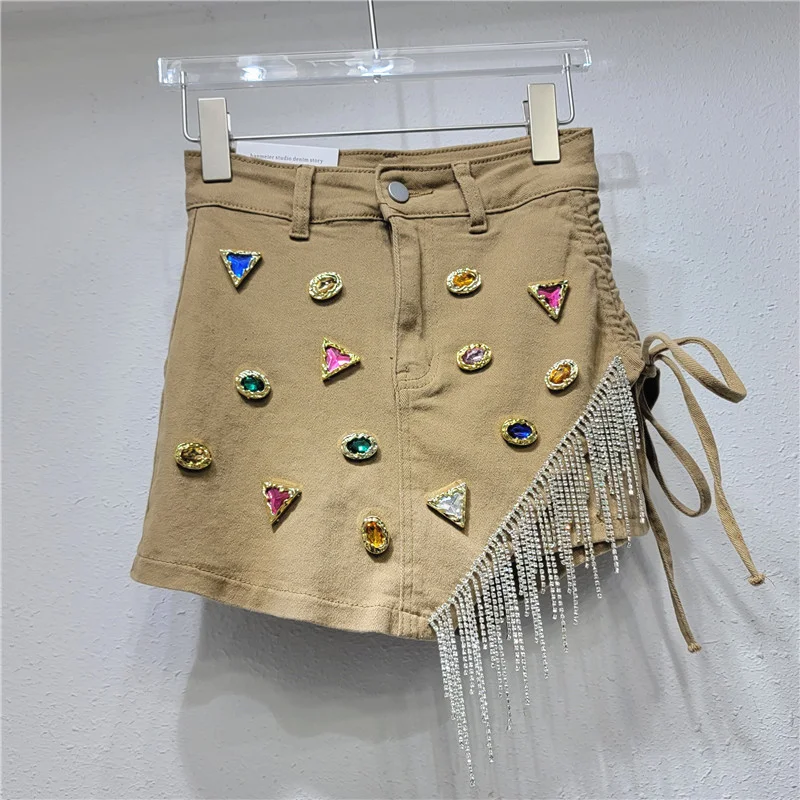 Damen Jeans-Shorts Rock A-Linie unregelmäßig, perfekt für einen lässigen Look. Bequeme Passform und stilvolles Design, ein Must-Have für jeden Tag.