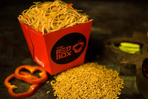 Veg Singapore Wheat Noodles & Kung Pao Paneer