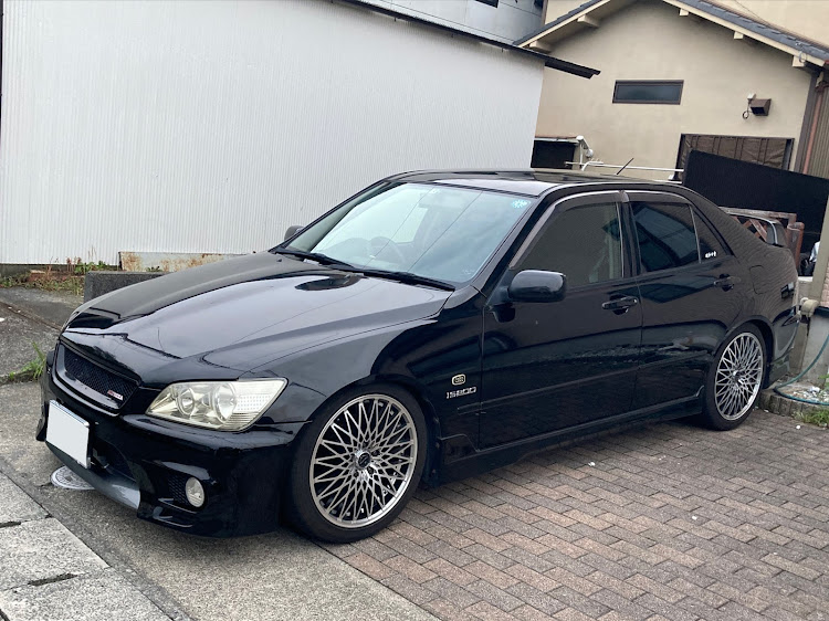 @つ〜さんが投稿したTOYOTAレクサスGS・スーパーニート・昼間働き深夜も働く・働ける歓び・昼間辛いに関するカスタム事例の投稿画像4枚目