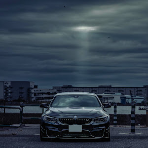 M4 クーペ F82