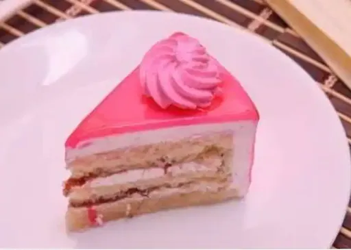 Strawberry Pastry [1 Piece]