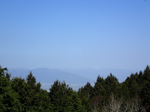 右奥に能郷白山