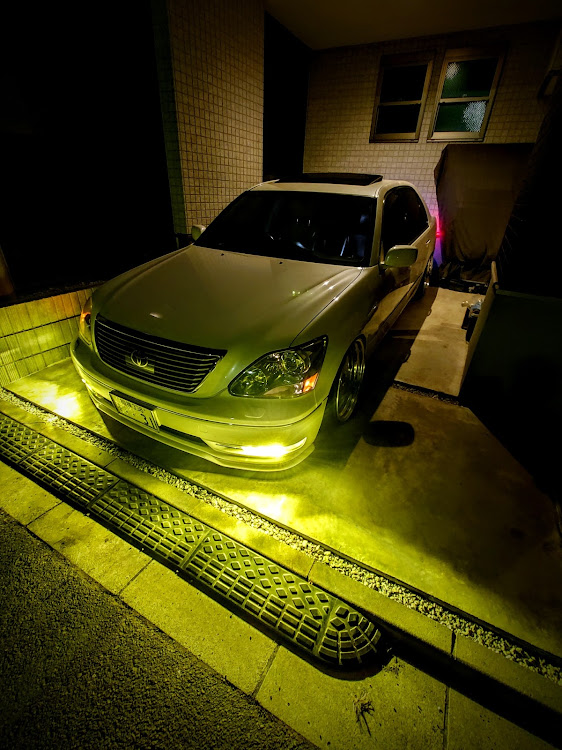 セルシオの04style・ピックアップ一度でも載ってみたい・カールソンリップ・ケーニッヒに関するカスタム事例の投稿画像2枚目