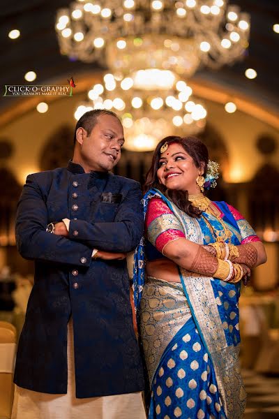 Wedding photographer Sandipta Sourav Paul (clickography10). Photo of 9 December 2020