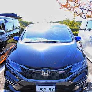 ジェイド FR4