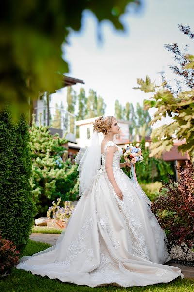 Wedding photographer Ekaterina Manaenkova (lapick87). Photo of 25 September 2017