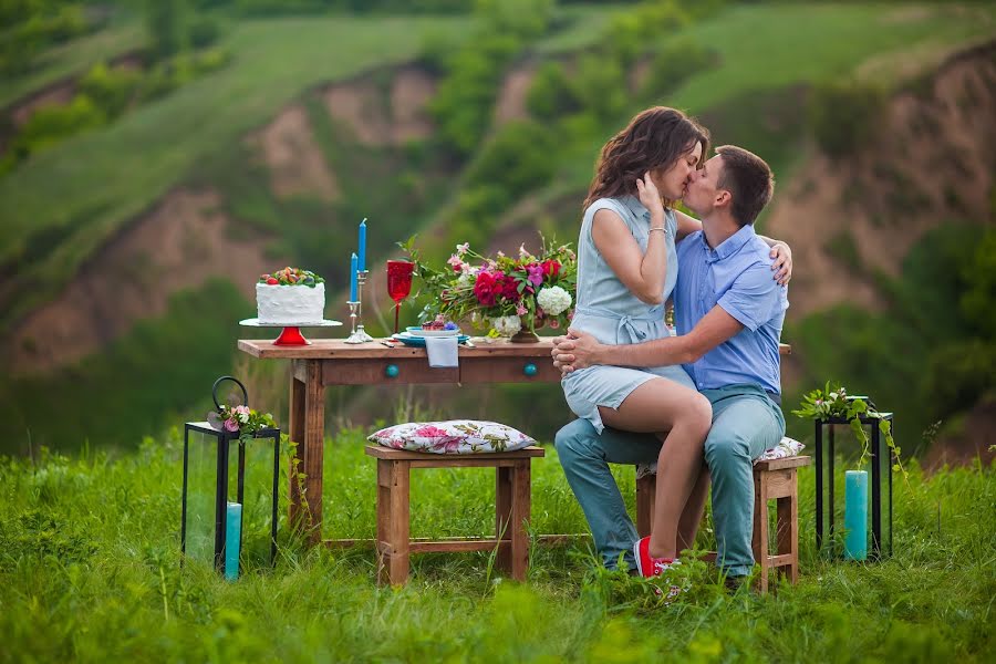 Fotógrafo de casamento Darina Limarenko (andriyanova). Foto de 26 de agosto 2016