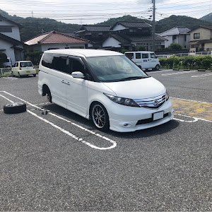 エリシオン RR1