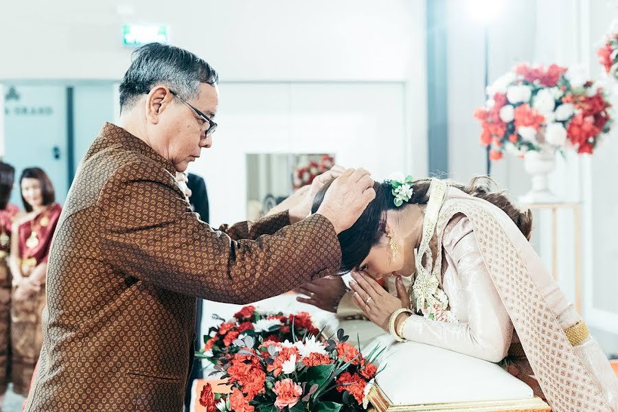 Fotografer pernikahan Tossapon Buapet (buapet). Foto tanggal 7 September 2020