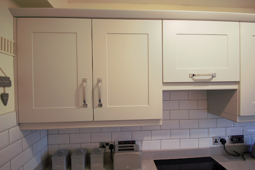 Wall units made to measure making maximum use of available space.