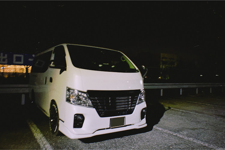 NV350キャラバンのNV350キャラバン・初雪・スタッドレスタイヤに関するカスタム事例の投稿画像1枚目
