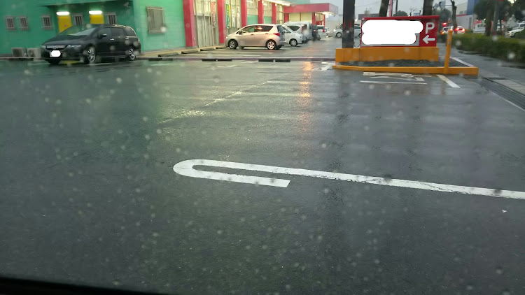 ワゴンRスティングレーの雨ですね・国家試験が目前･･･に関するカスタム事例の投稿画像2枚目