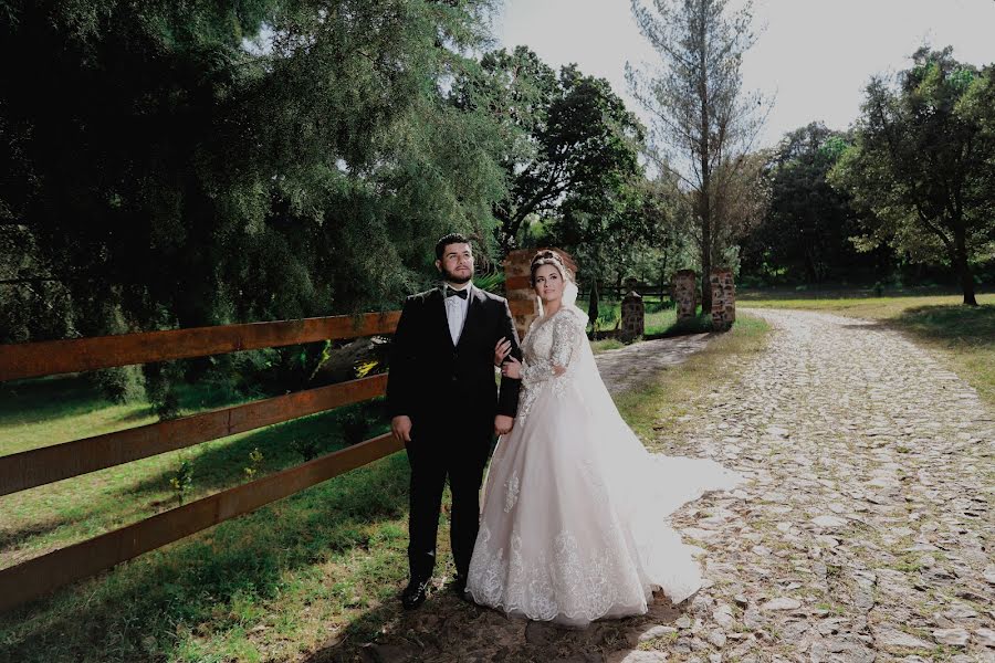 Fotografo di matrimoni Luis Barba (bargomemories). Foto del 18 agosto 2020