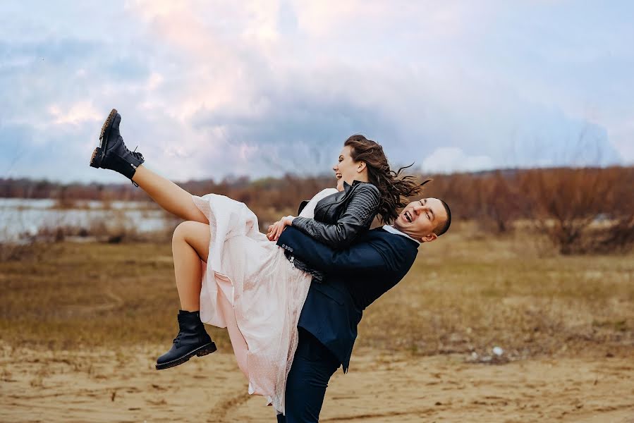 Wedding photographer Olga Nikolaeva (avrelkina). Photo of 22 May 2020