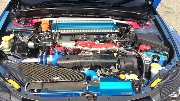 インプレッサ WRX STIのエンジンルーム清掃に関するカスタム事例の投稿画像2枚目