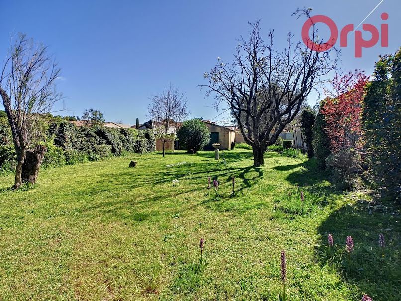 Vente terrain à batir  300 m² à Le Pontet (84130), 160 000 €