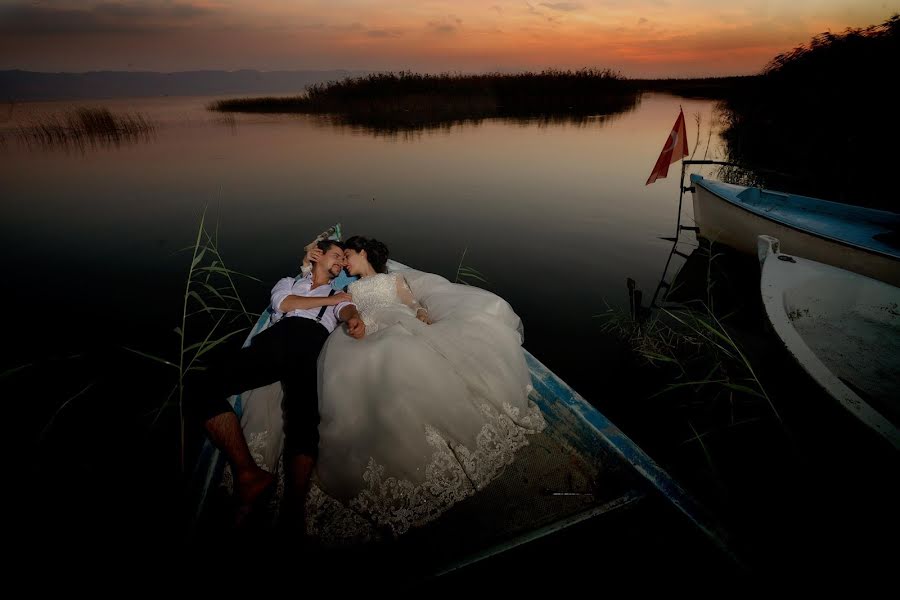 Fotografo di matrimoni Kazim Torun (torunkazim). Foto del 12 luglio 2020