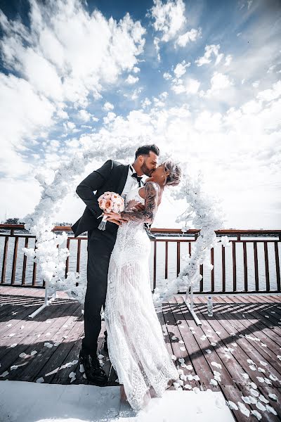 Wedding photographer Dzhoni Efimov (julus). Photo of 28 August 2020