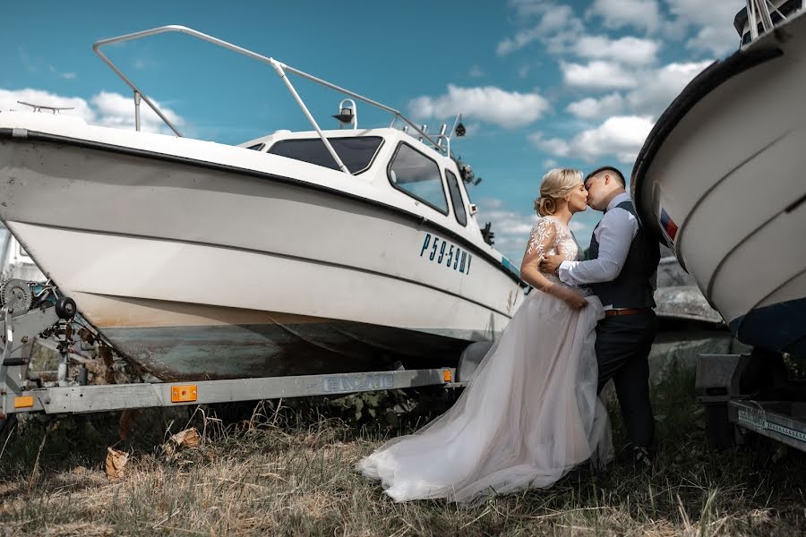 Photographe de mariage Aleksandr Isakov (isakovaleksandr). Photo du 1 octobre 2020