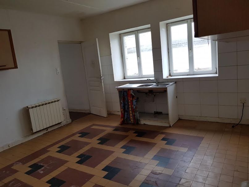 Vente maison 4 pièces 85 m² à Guingamp (22200), 139 100 €