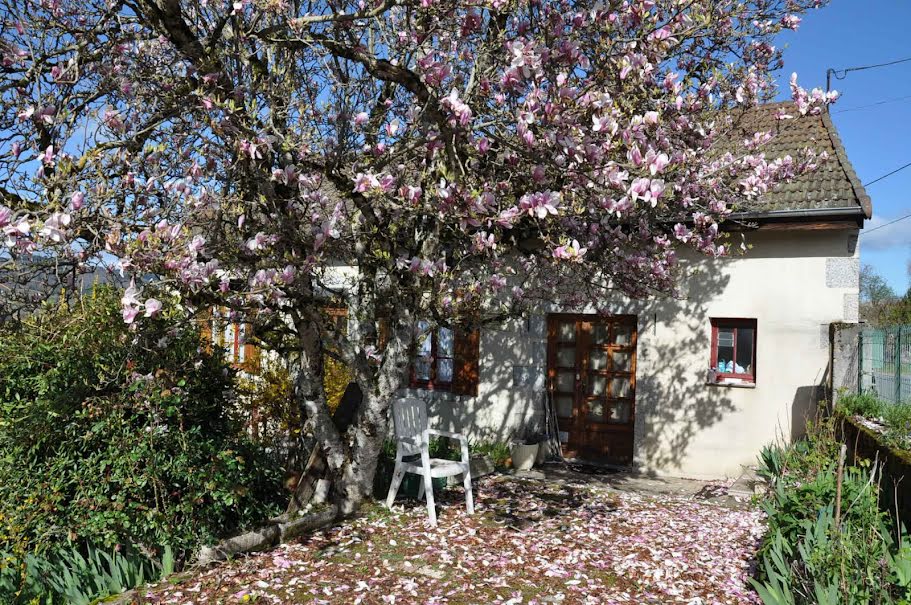 Vente maison 4 pièces 73 m² à La Chabanne (03250), 86 000 €