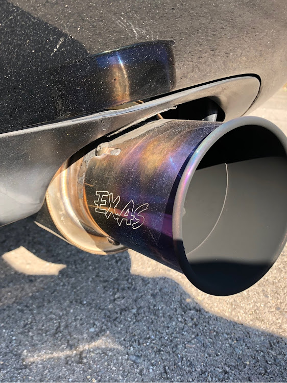 RX-7の高速ドライブ・FD3S・RX-7・パーキングエリア・サービスエリアにてに関するカスタム事例の投稿画像5枚目