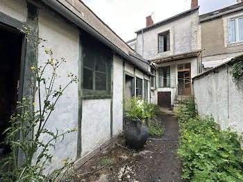 maison à Issoudun (36)