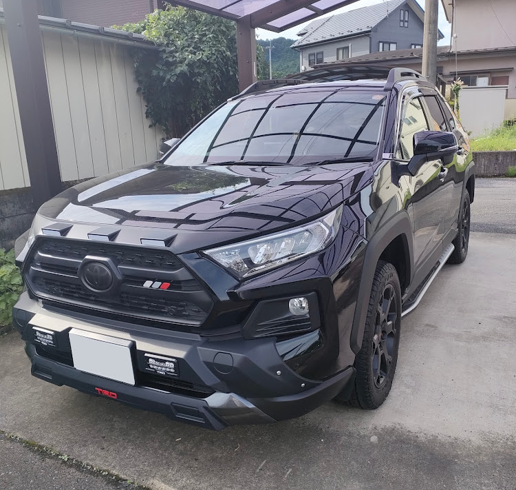 RAV4のお盆休み・もうすぐ1年・ノーズカバー・ノーズプロテクターに関するカスタム事例の投稿画像3枚目