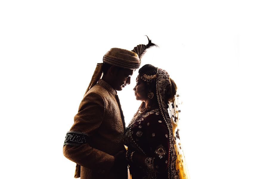 Fotograf ślubny Enamul Hoque (enam). Zdjęcie z 18 listopada 2019
