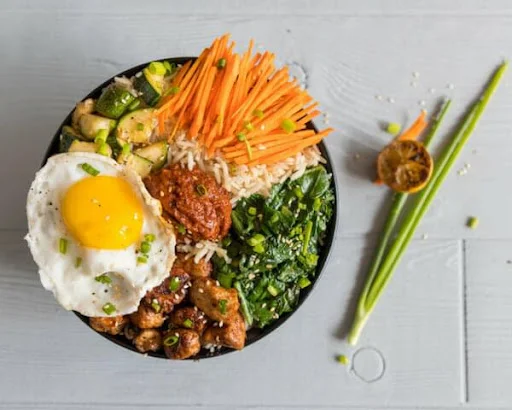 Korean Chicken + Brown Rice Bowl (Bibimbap)