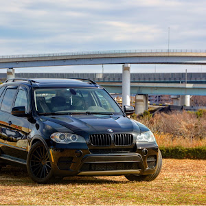 X5 E70