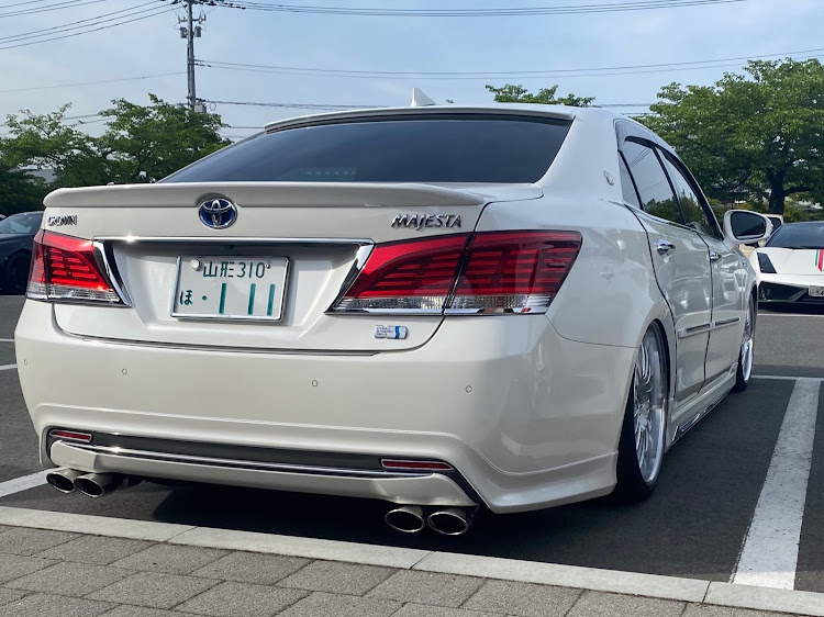 クラウンマジェスタのご近所会・#マジェスタ・ハイブリッドエアサスに関するカスタム事例の投稿画像8枚目