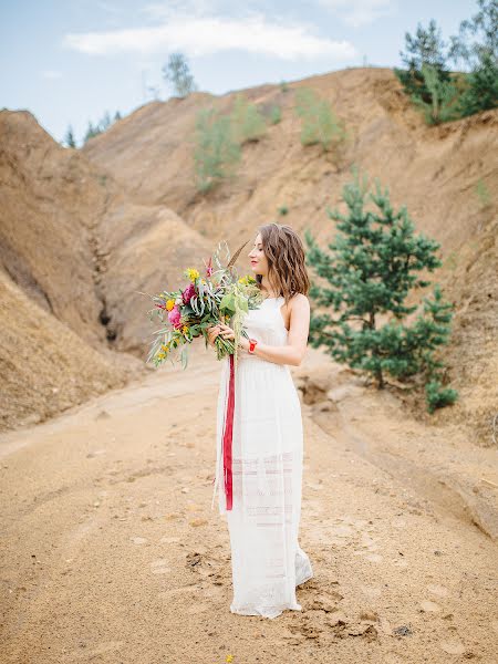 Fotografo di matrimoni Aleksandra Veselova (veslove). Foto del 5 gennaio 2017