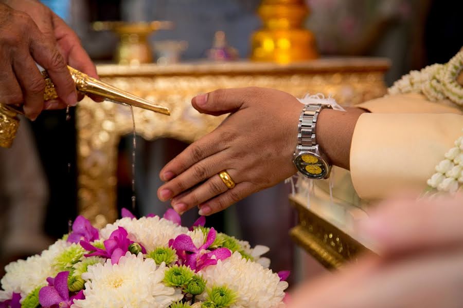 Fotógrafo de bodas Wasan Nipirom (nipirom). Foto del 8 de septiembre 2020