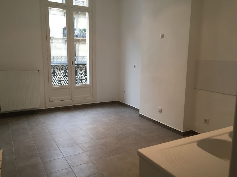 Location  appartement 5 pièces 130 m² à Paris 8ème (75008), 3 640 €