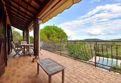 Maison avec piscine et terrasse 4