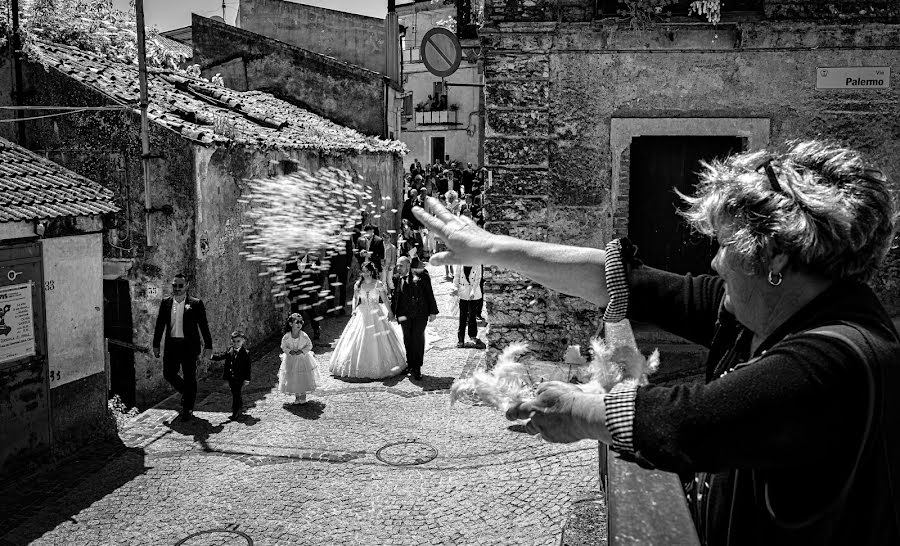 結婚式の写真家Nando De Filippo (defilippo)。4月30日の写真