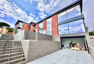 House with pool and terrace 1